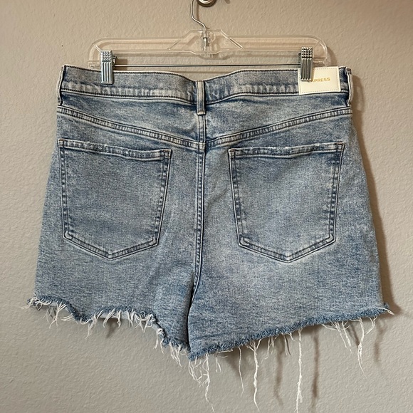 Express Mom Shorts - Picture 2 of 7